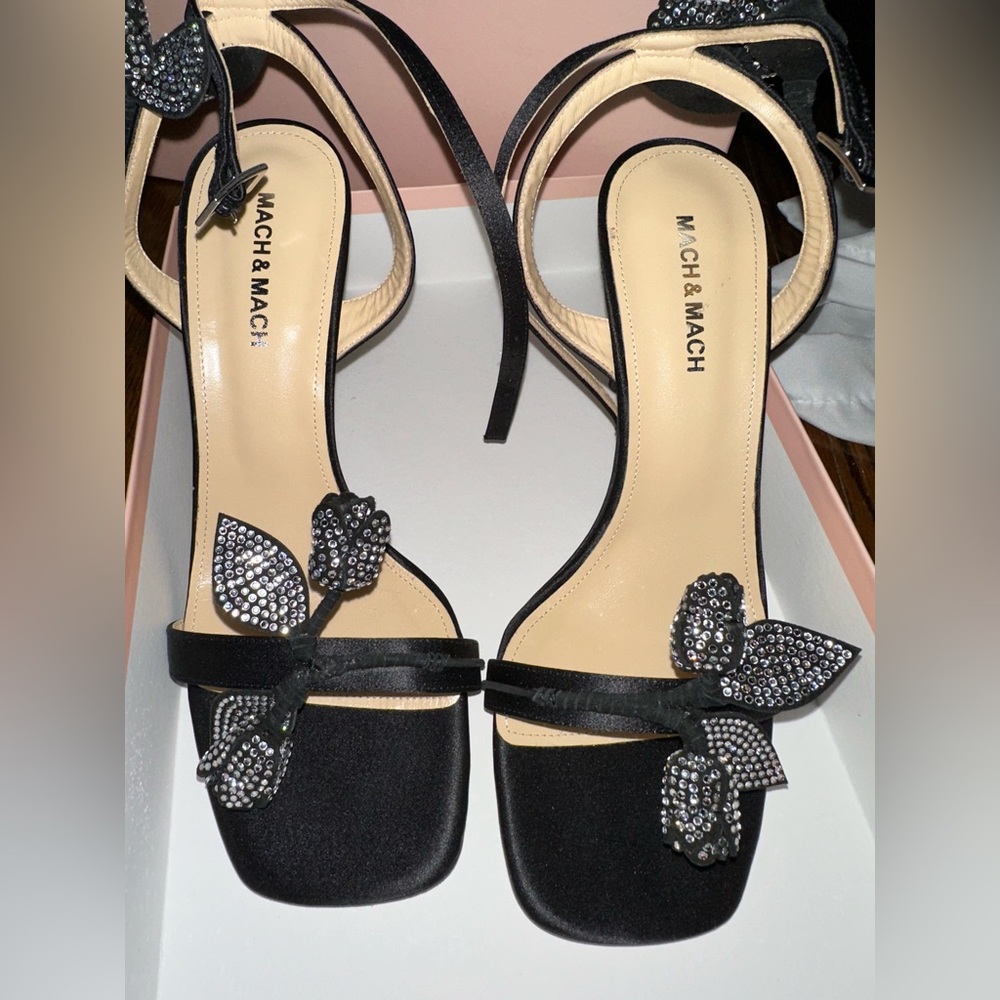 Brand New Luxury Brand Mach & Mach 95 Wonder Tulip Black Sandal Heels.